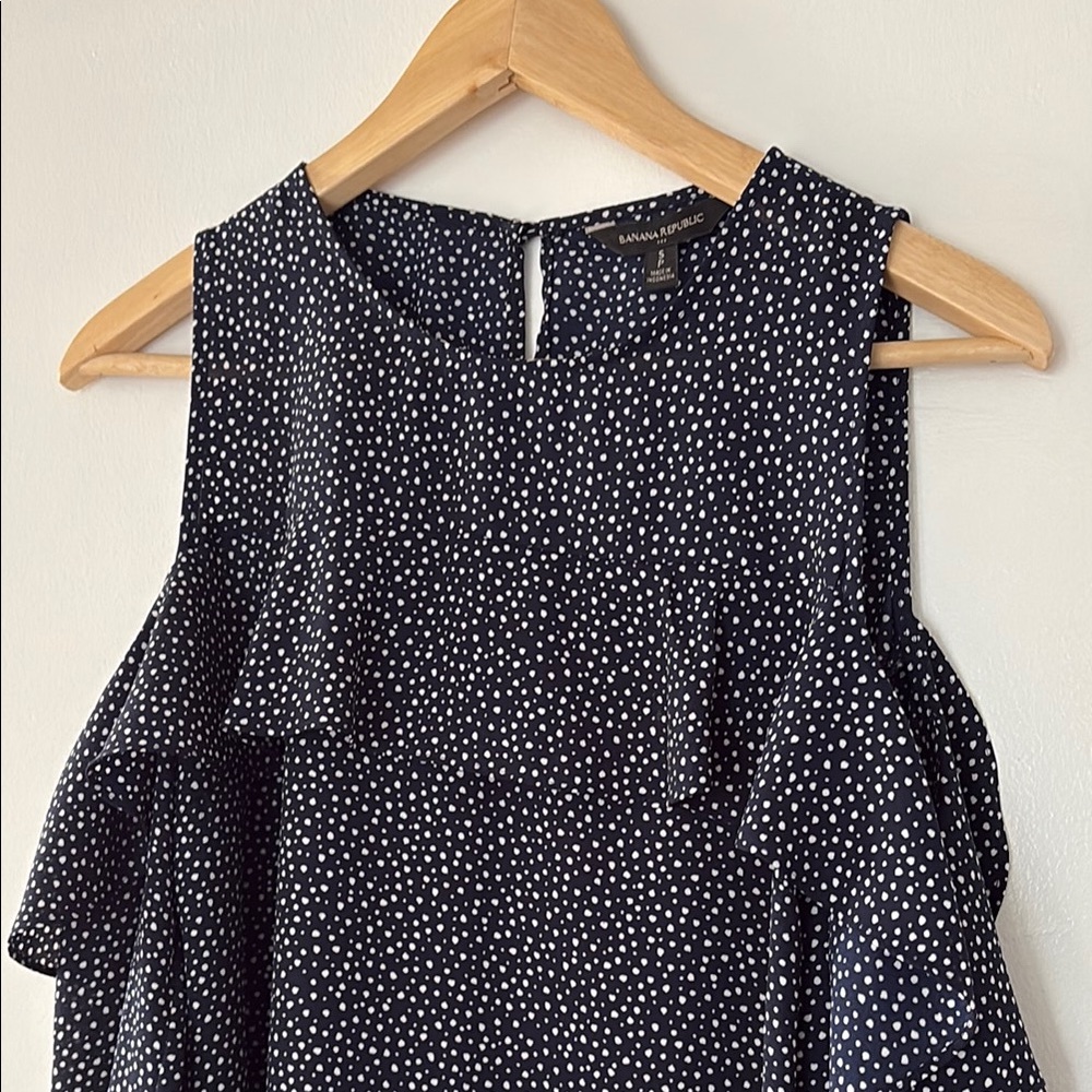 ✨Banana Republic Ruffled Blouse (f)
